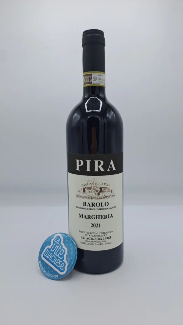 Luigi Pira – Barolo Margheria prodotto nell'omonima vigna situata a Serralunga, affinato in botti medio grandi per 2 anni. 7000 bottiglie.