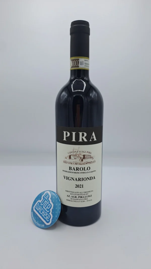 Luigi Pira – Barolo Vignarionda prodotto nell'omonima vigna situata a Serralunga considerato il cru più importante per intensità e tannini. 4000 bottiglie.