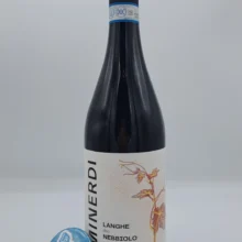 Minerdi - Langhe Nebbiolo prodotto nella vigna Serracapelli di Neive nella zona di Barbaresco, invecchiato per 6 mesi in botti piccole e Tonneaux usate.