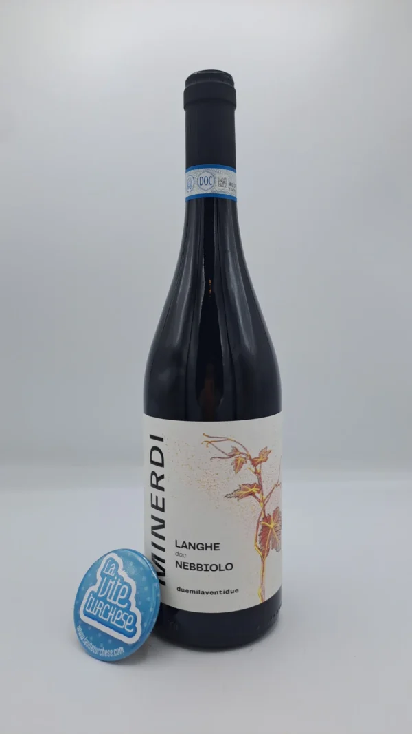 Minerdi - Langhe Nebbiolo prodotto nella vigna Serracapelli di Neive nella zona di Barbaresco, invecchiato per 6 mesi in botti piccole e Tonneaux usate.