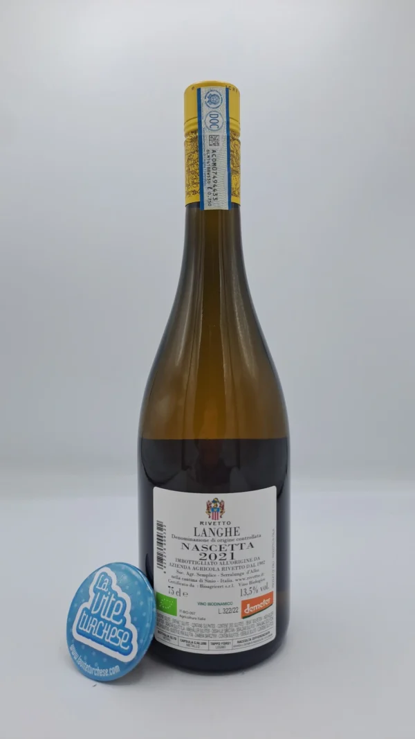 Rivetto - Langhe Nascetta Vigna Lirano - 2021 - back Rivetto - Langhe Nascetta Vigna Lirano prodotta a Serralunga, con vinificazione in parte in anfora e in vasche di acciaio. Affinamento in vasche di cemento.