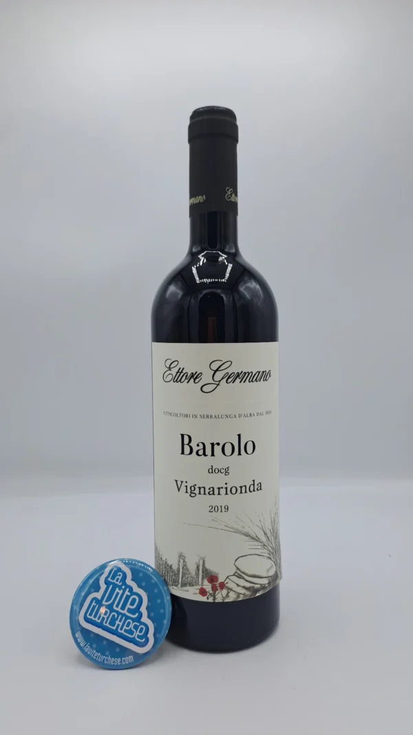 Ettore Germano – Barolo Vignarionda prodotto nella vigna più importante si Serralunga, invecchiato per 6 anni in cantina dato il suo enorme potenziale.
