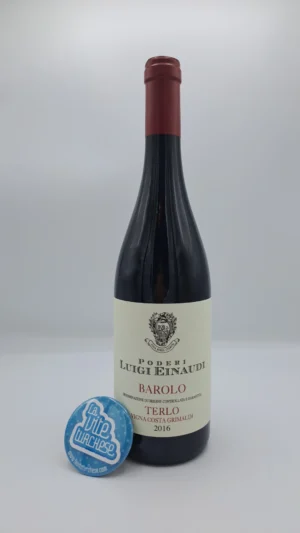 Poderi Luigi Einaudi – Barolo Terlo Vigna Costa Grimaldi prodotto nell'omonima vigna situata a Barolo con suoli marnosi e argillosi. 9000 bottiglie.