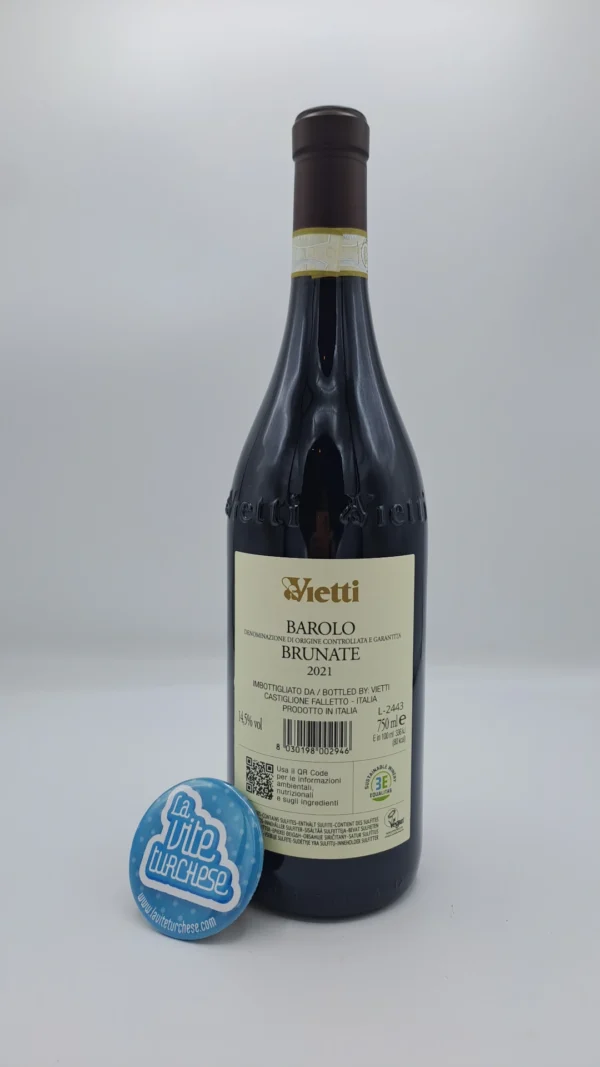 Vietti – Barolo Brunate – 2021 - back Vietti – Barolo Brunate prodotto nell'omonima vigna situata tra Barolo e La Morra, piante di 55 anni, invecchiato 30 mesi in botte.