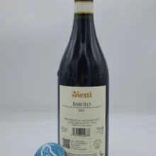 Vietti – Barolo – 2021 - back Vietti – Barolo prodotto dalle migliori vigne situate tra Castiglione Falletto, Monforte, Barolo e Novello. Invecchiato per 30 mesi.