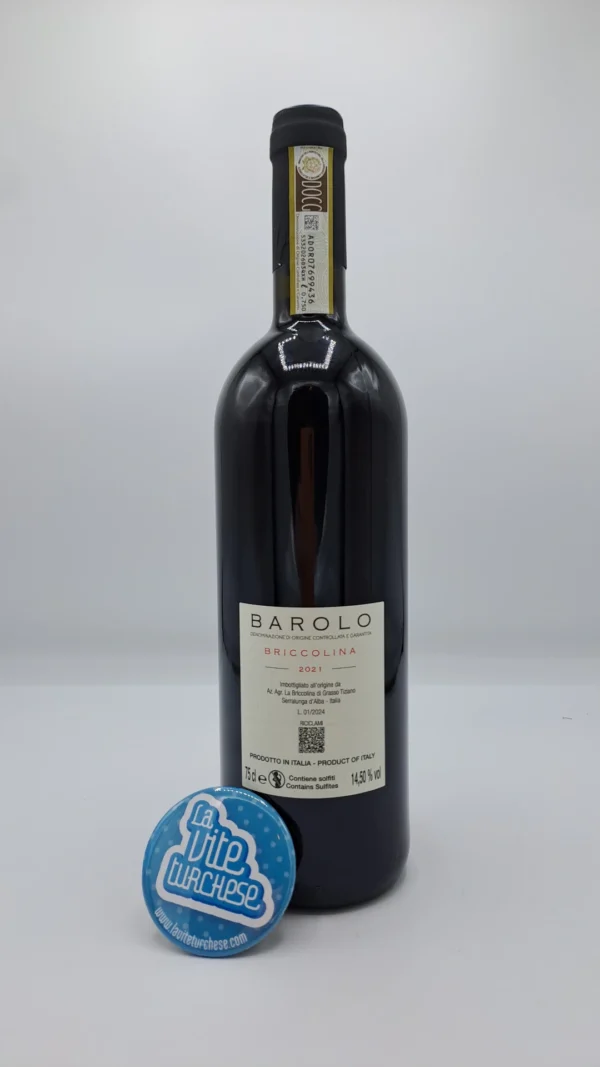 Tiziano Grasso – Barolo Briccolina – 2021 - back Tiziano Grasso – Barolo Briccolina prodotto nell'omonima vigna situata nel comune di Serralunga d'Alba nelle Langhe. 4000 bottiglie. Vino molto tannico.