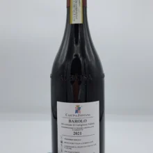 Cascina Fontana – Barolo dal Comune di Castiglione Falletto prodotto con le vigne Villero e Mariondino, vinificato tra vasca di cemento e botte grande.