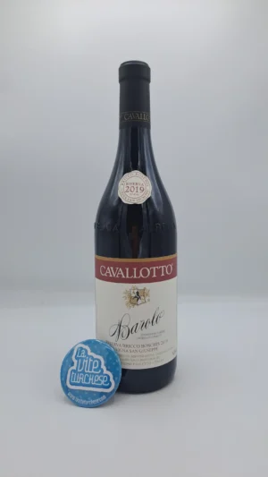 Cavallotto - Barolo Riserva Bricco Boschis Vigna San Giuseppe produced in the vineyard of the same name located in Castiglione Falletto, aged for 5 years.
