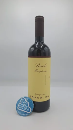 Massolino – Barolo Margheria prodotto nell'omonima vigna situata a Serralunga, affinato per 3 anni in grandi botti di rovere.