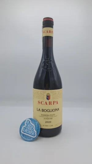 Scarpa – Barbera d'Asti Superiore La Bogliona prodotto nell'omonima vigna situata a Nizza Monferrato, considerata una delle barbere migliori al mondo.