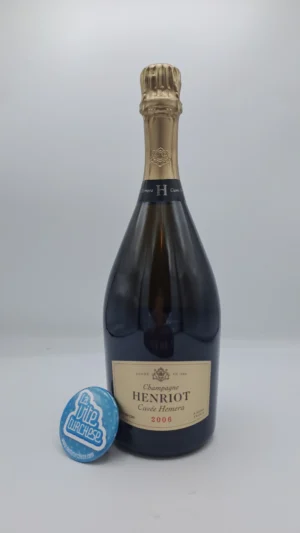 Henriot – Champagne Cuvée Hemera Grand Cru, a product from the winery's range, uses only grand cru Pinot Noir and Chardonnay grapes and is aged for 10 years.