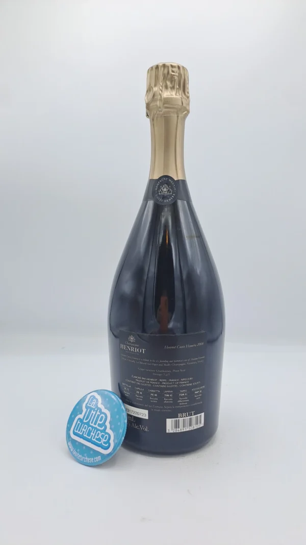 Henriot – Champagne Cuvée Hemera Grand Cru prodotto di gamma della cantina, usate solo vigne grand cru di Pinot Nero e chardonnay, invecchiato per 10 anni.