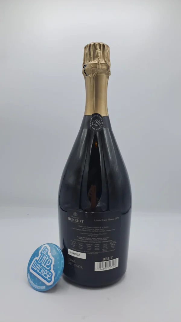 Henriot – Champagne Cuvée Hemera Grand Cru prodotto di gamma della cantina, usate solo vigne grand cru di Pinot Nero e chardonnay, invecchiato per 10 anni.