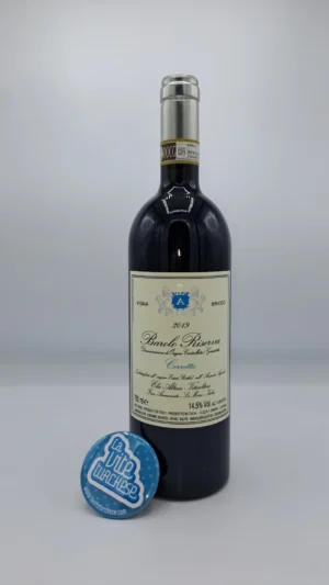 Elio Altare - Barolo Riserva Cerretta Vigna Bricco prodotto nella parte più alta della vigna Cerretta a Serralunga d'Alba, invecchiamento di 5 anni.