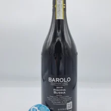 Franco Conterno – Barolo Riserva Bussia prodotto con le piante di 70 anni nell'omonima vigna situata a Monforte, invecchiato per 6 anni in cantina.