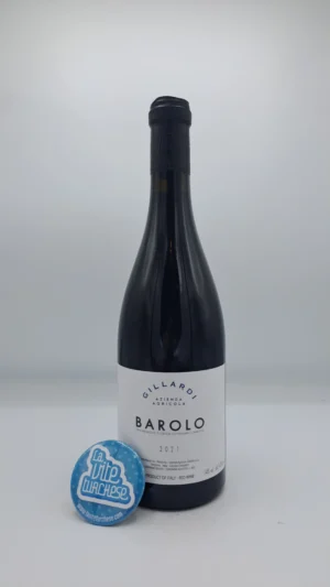Gillardi – Barolo DOCG prodotto tra le vigne di Barolo e La Morra, invecchiato per 36 mesi in grandi botti di rovere. 4000 bottiglie.