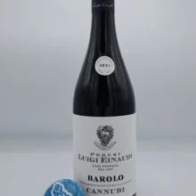 Poderi Luigi Einaudi – Barolo Cannubi prodotto in una delle vigne più importanti di tutta la denominazione Barolo, famosa per l'incrocio di due zone geologiche.