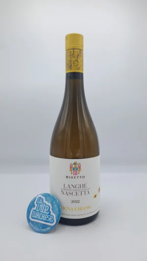Rivetto - Langhe Nascetta Vigna Lirano produced in Serralunga, with vinification partly in amphora and in steel tanks. Aging in cement tanks.