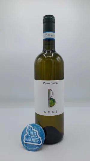 Piero Busso - Langhe Sauvignon produced in Neive, vinified with whole bunches, aged on the fine lees and then bottled.