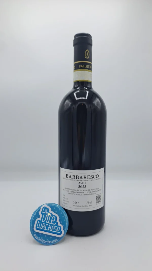 Bruno Giacosa – Barbaresco Asili prodotto nell'omonima vigna situata a Barbaresco, considerata tra le migliori grazie ai suoli sabbiosi e limosi.