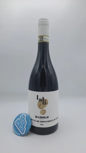 Lalù - Barolo del Comune di Monforte d'Alba prodotto in un piccolo pezzo di vigna già lavorato in passato da Lara e Luisa situato nella parte alta di Monforte.